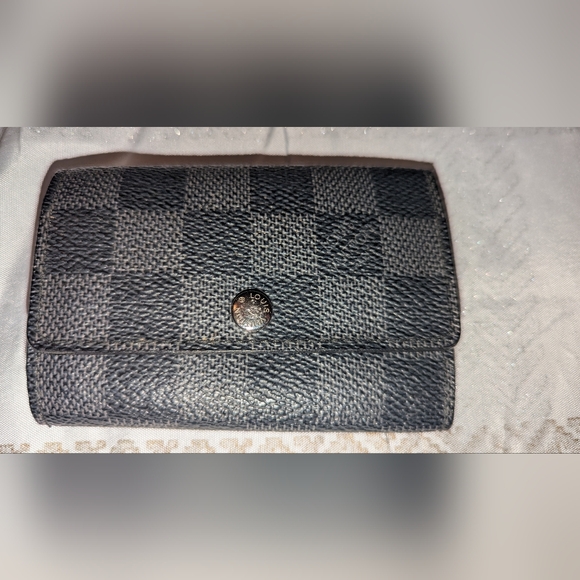LOUIS VUITTON Damier Graphite Multicles 6 Key Case with COA VGUC - Picture 2 of 13